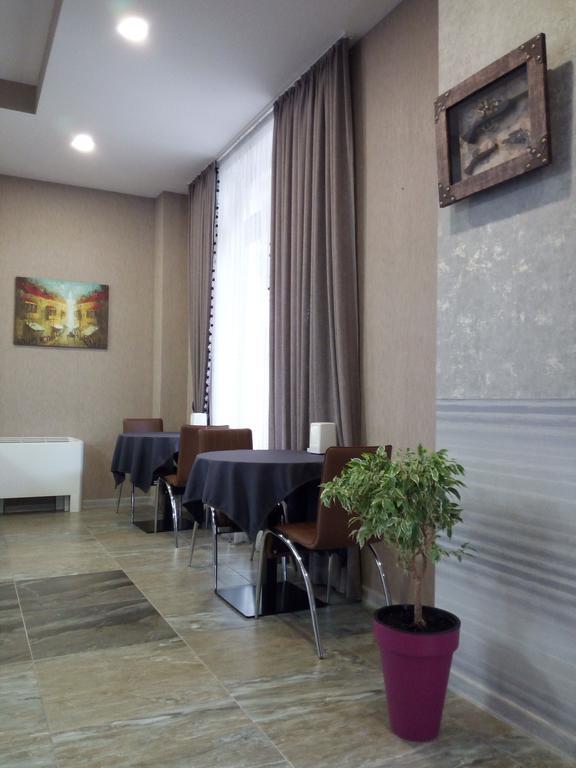 Hotel Salmer Tbilisi Buitenkant foto