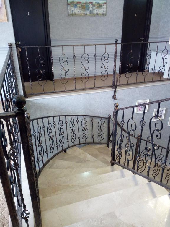 Hotel Salmer Tbilisi Buitenkant foto