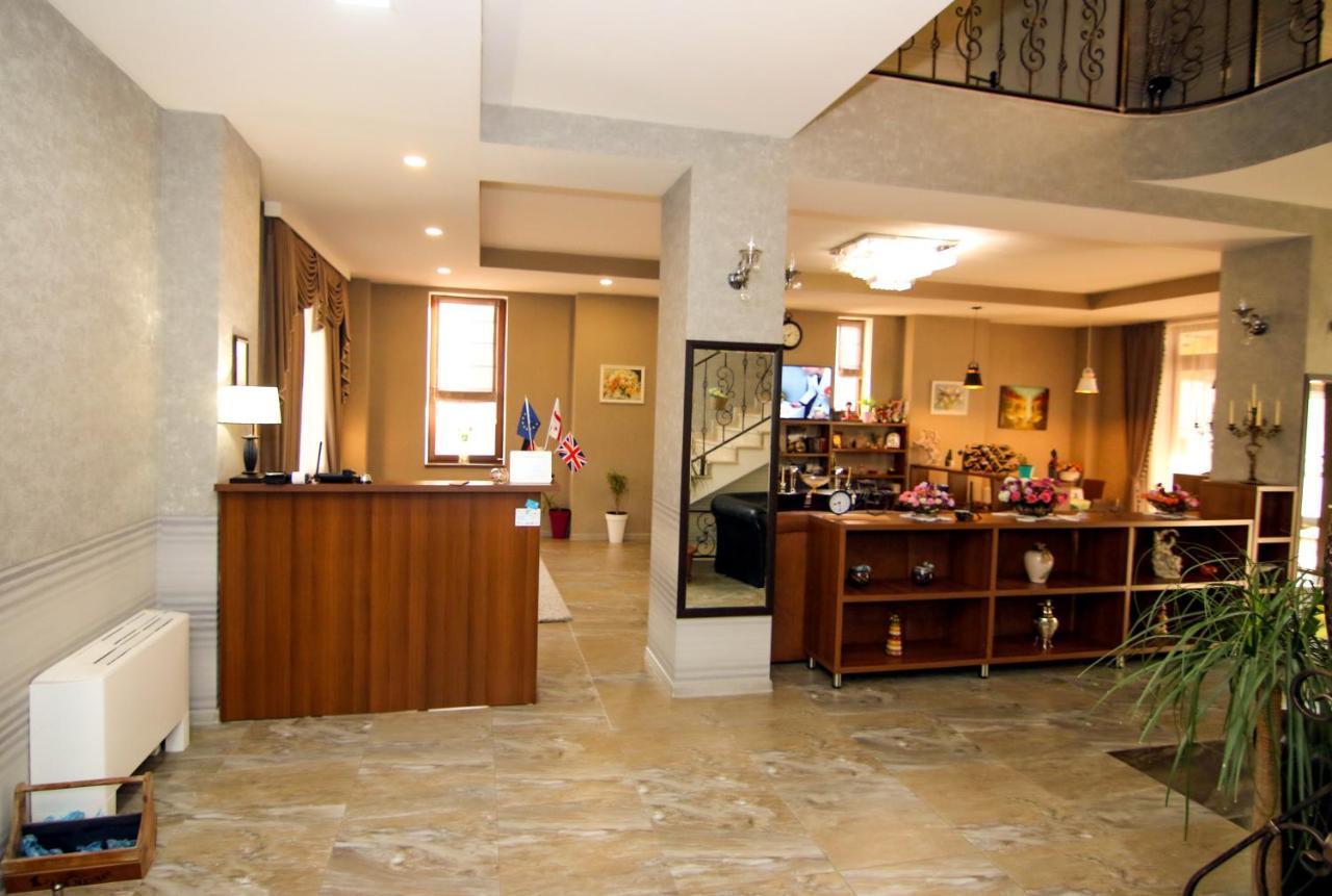 Hotel Salmer Tbilisi Buitenkant foto