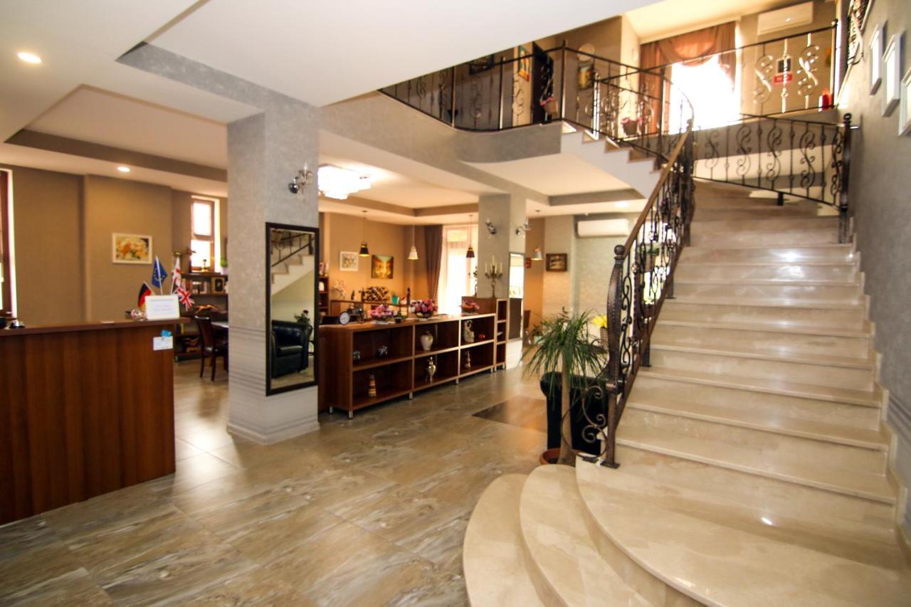 Hotel Salmer Tbilisi Buitenkant foto