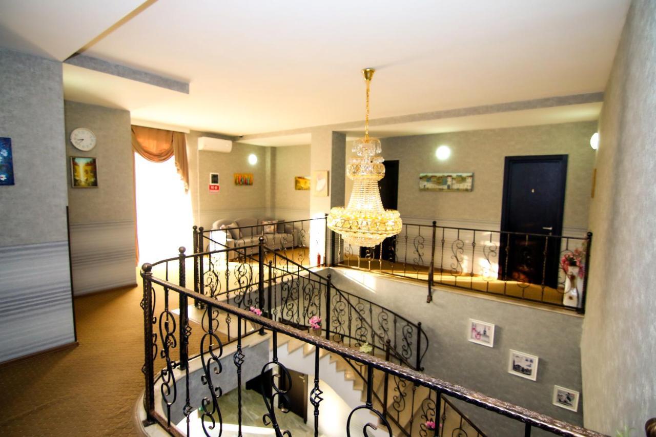 Hotel Salmer Tbilisi Buitenkant foto
