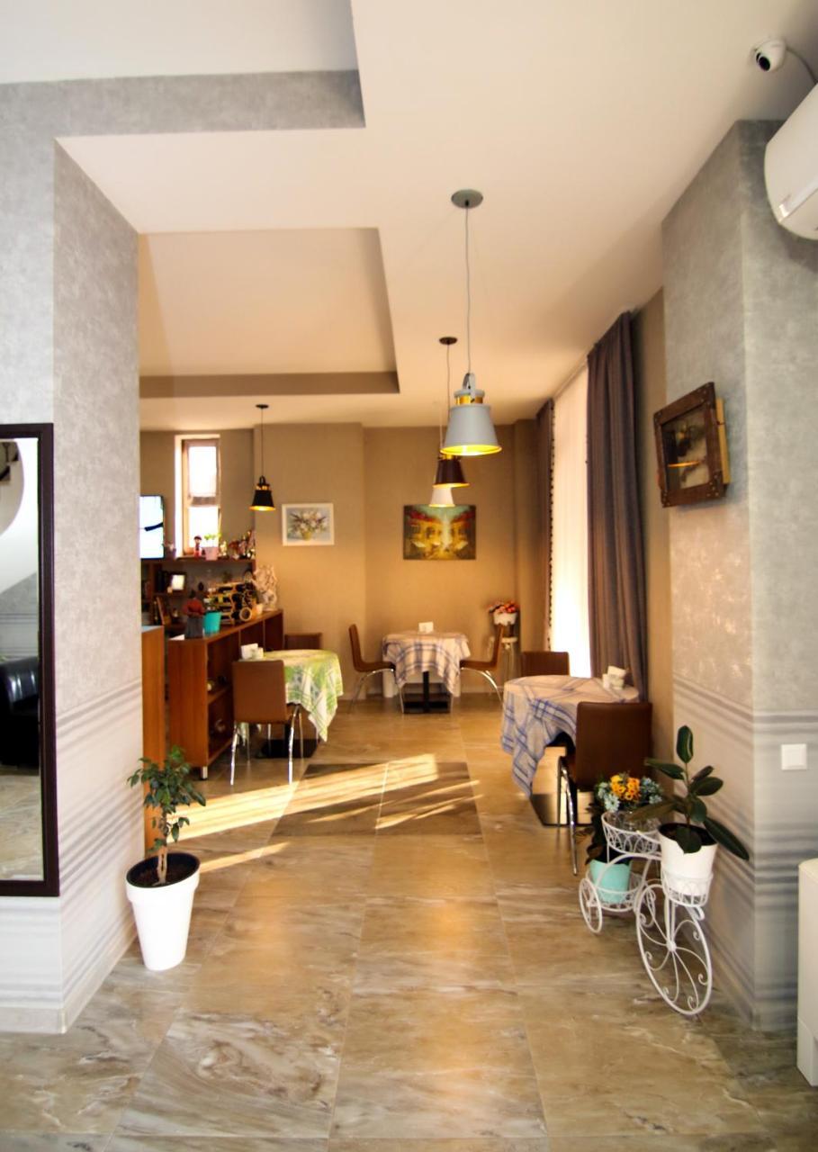 Hotel Salmer Tbilisi Buitenkant foto