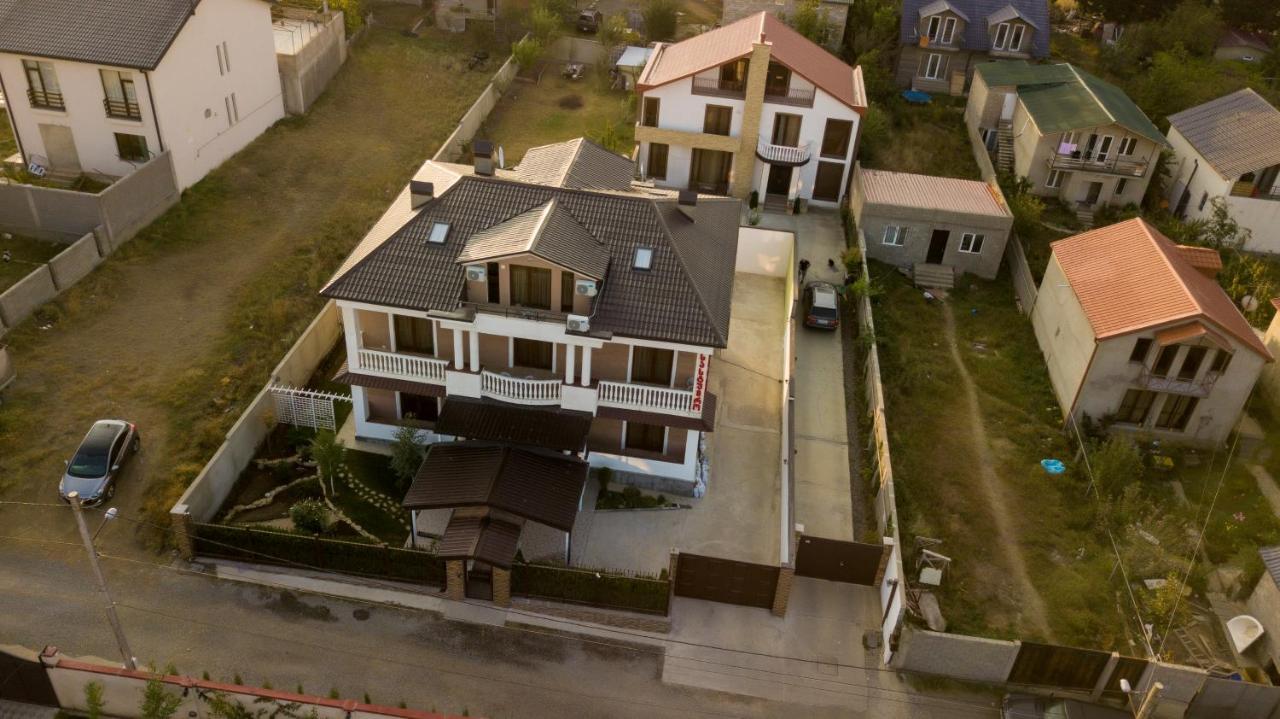 Hotel Salmer Tbilisi Buitenkant foto